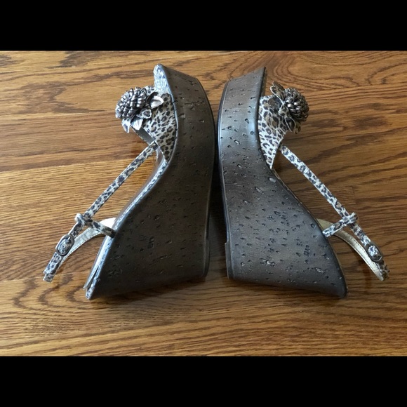 Sonho dos Pés Cheetah Platform Sandals - Picture 15 of 16